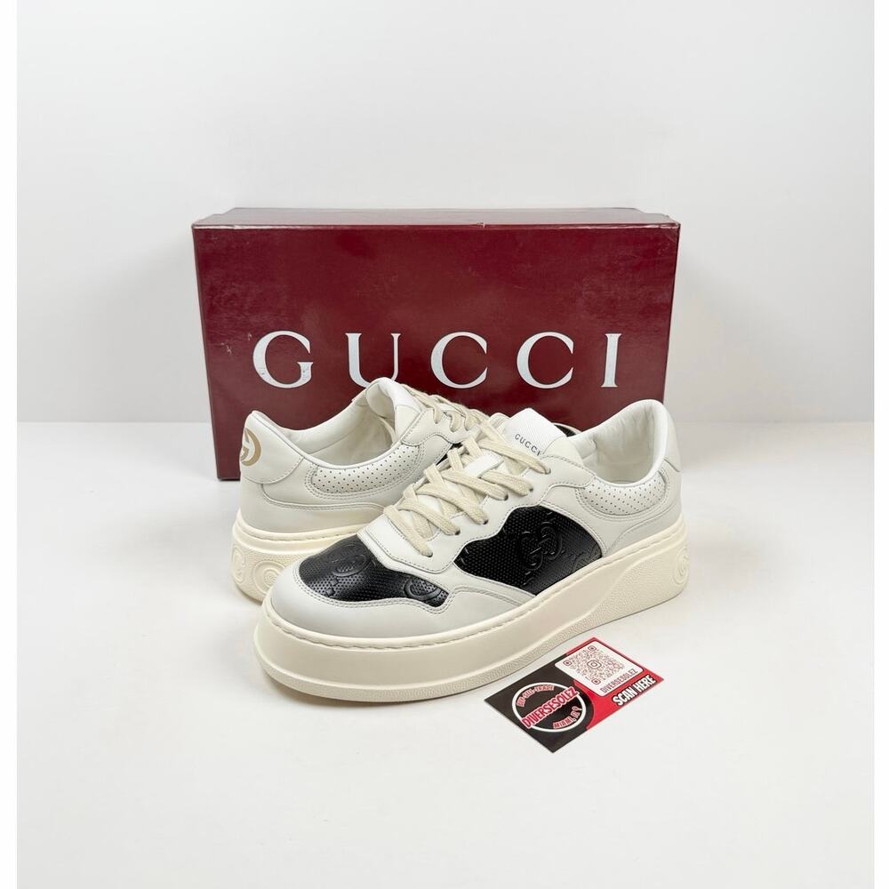 Size 8US - Gucci Embossed Leather Low Top
